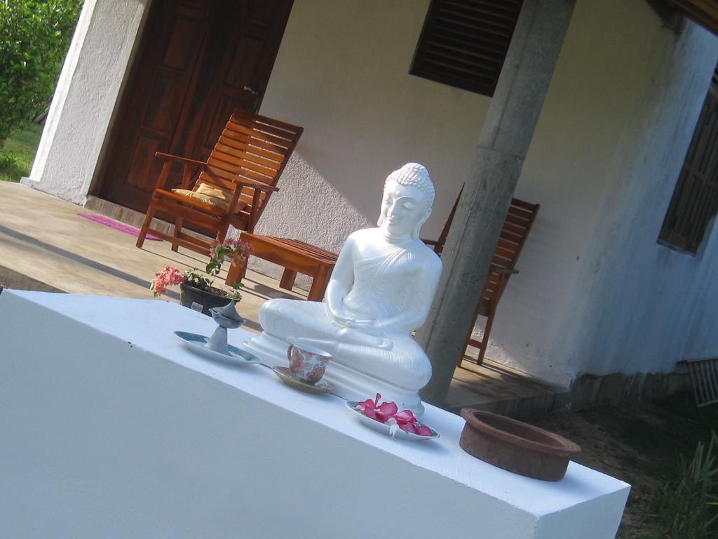 Sunshine Cafe Apartment Tangalle Exterior photo
