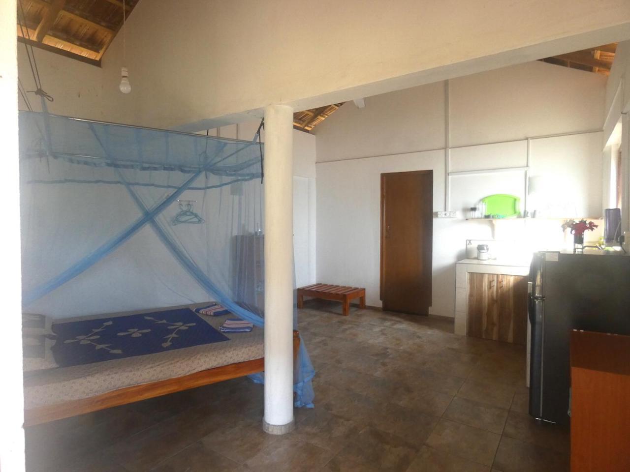 Sunshine Cafe Apartment Tangalle Exterior photo